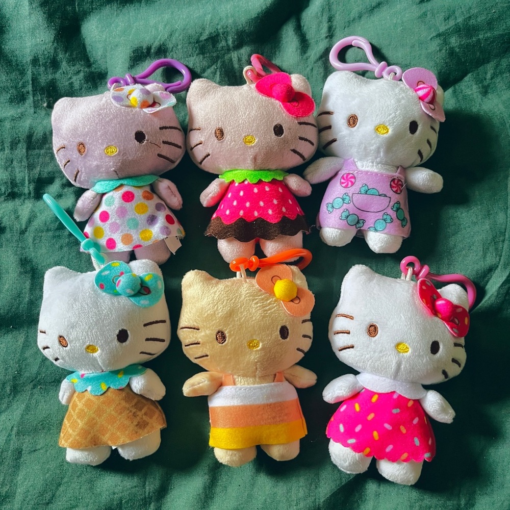 Hello Kitty Clips - Picture 1 of 1